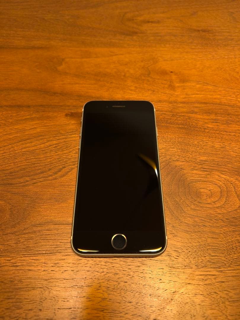 【美品】iPhone SE 2nd