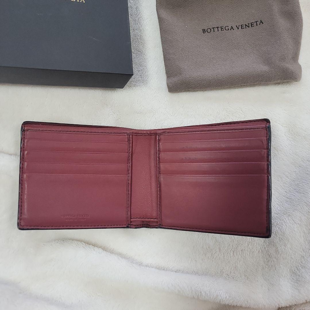 ボッテガベネタ二つ折り財布