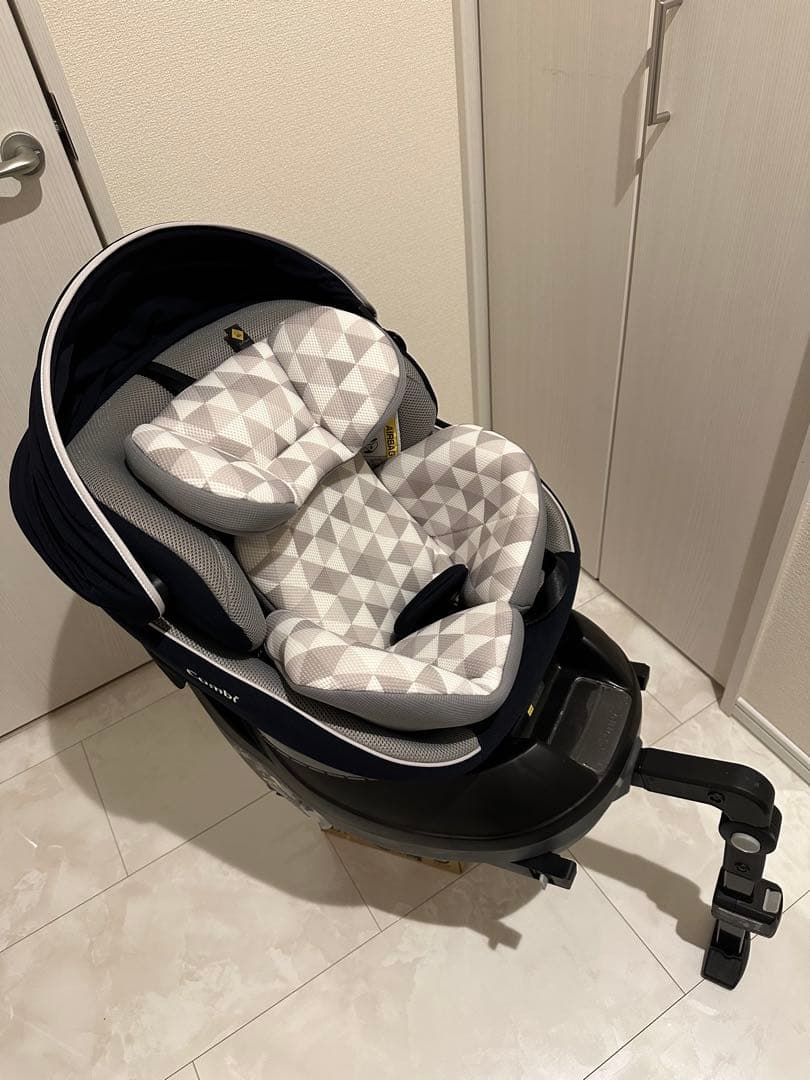 [美品]Combi クルムーヴ スマート ISOFIX JN-570