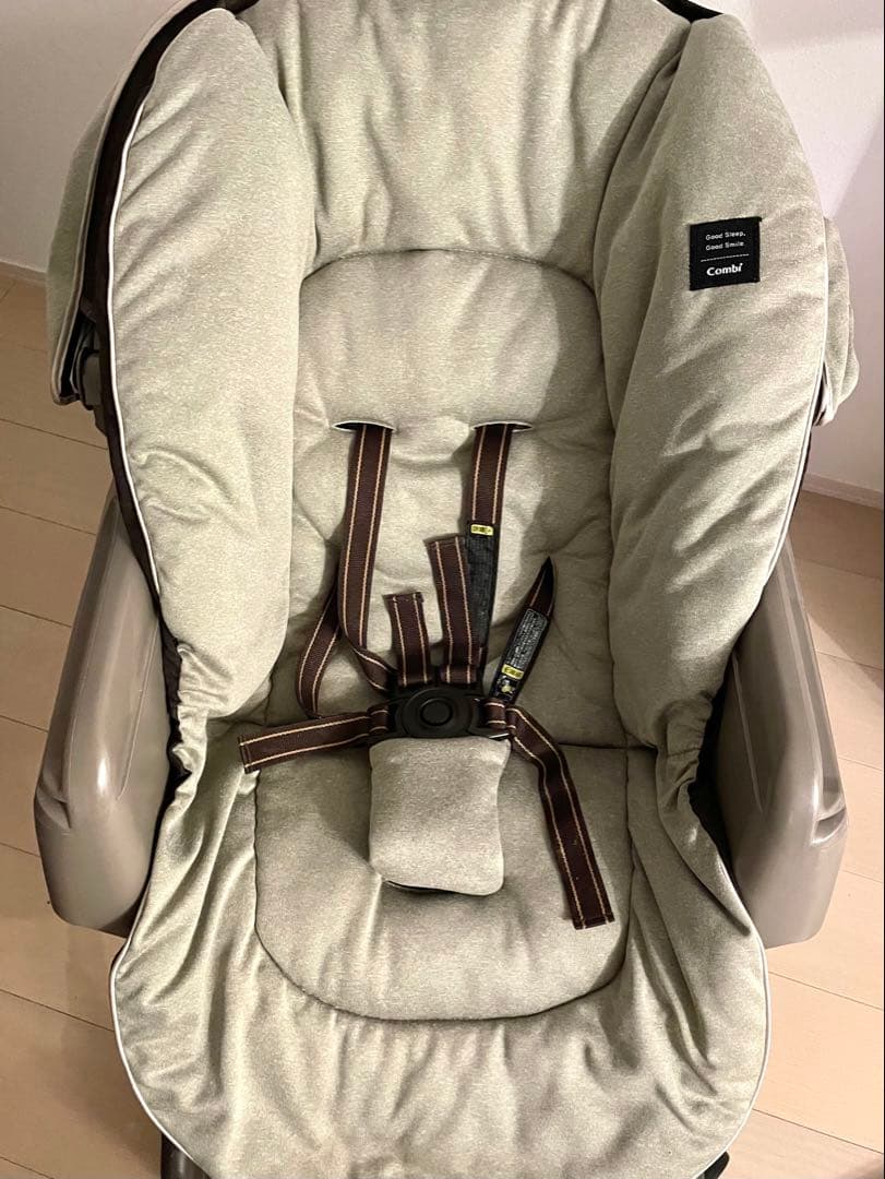 【美品】Combiコンビ ネムリラAT BEDi