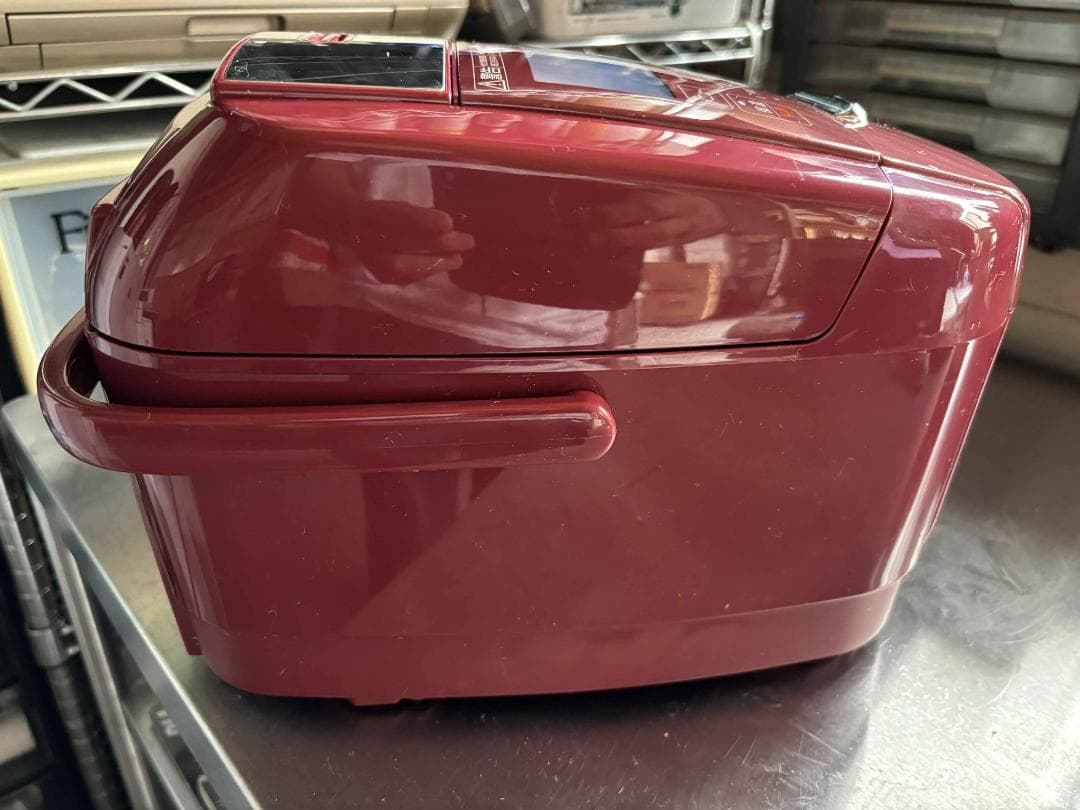 IRIS OHYAMA 炊飯器 IH式 3合 メタリックレッド 極厚火釜 美品