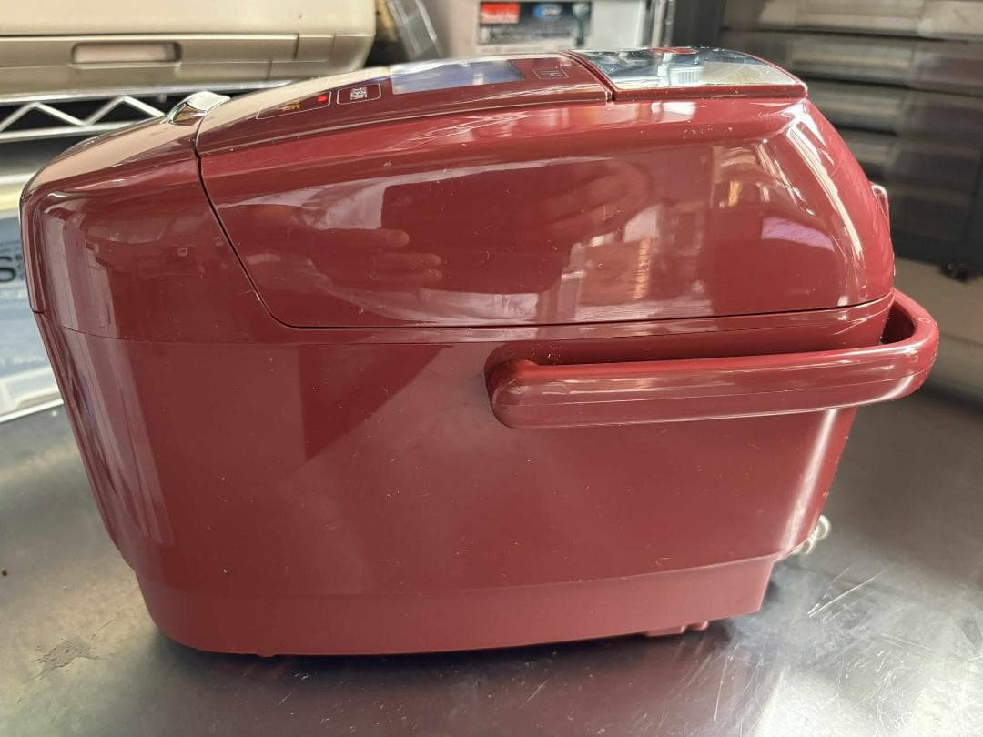 IRIS OHYAMA 炊飯器 IH式 3合 メタリックレッド 極厚火釜 美品