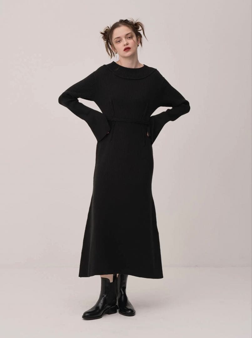 pinue アウトダーツニットワンピース