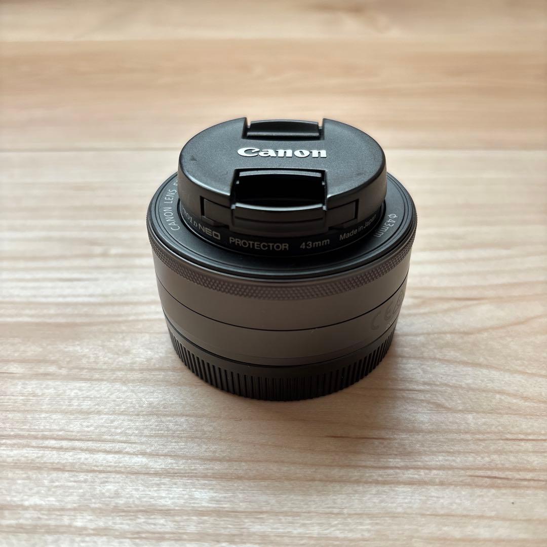 美品　cannon eos m3 単焦点・望遠レンズ・バックセット