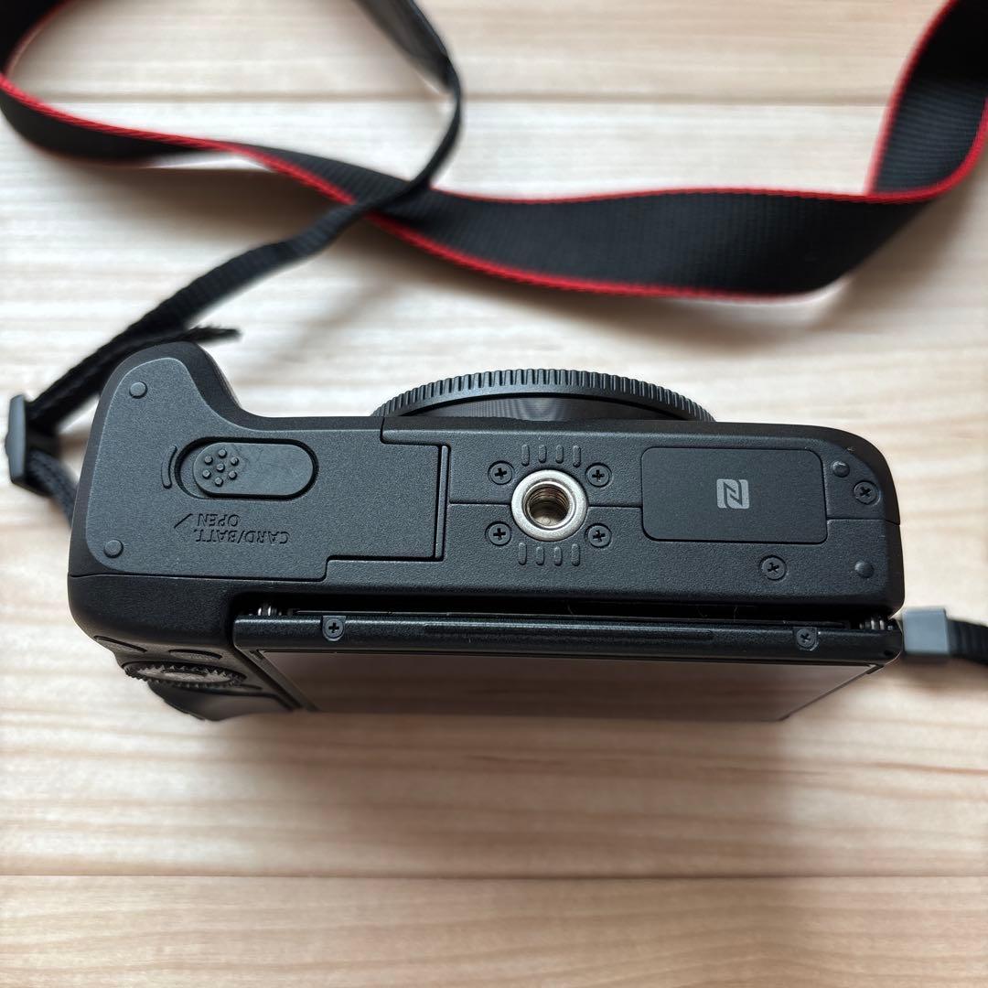 美品　cannon eos m3 単焦点・望遠レンズ・バックセット