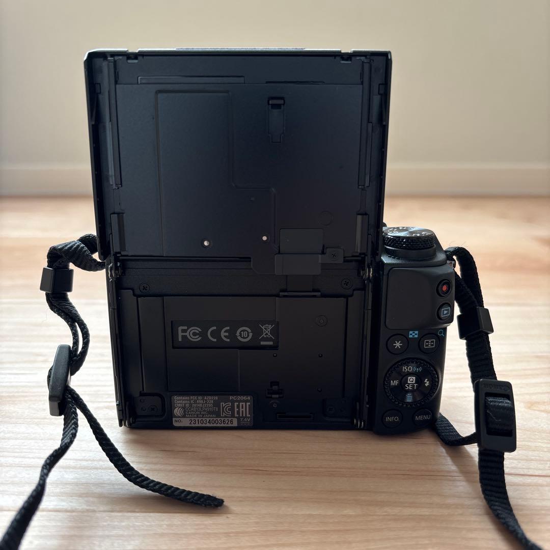 美品　cannon eos m3 単焦点・望遠レンズ・バックセット