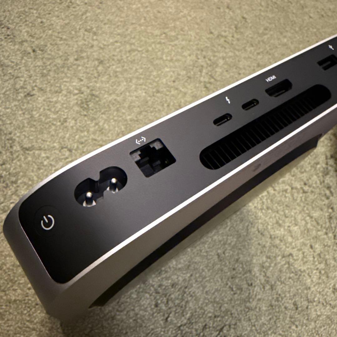 美品　Apple Mac mini M2 8GB/512GB