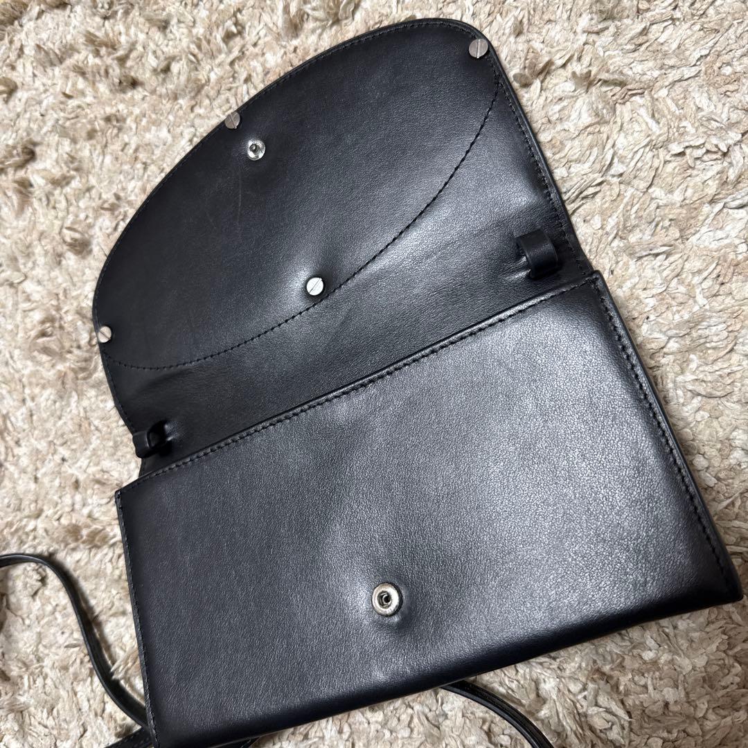 生産終了品　DIESEL 財布 ショルダーバッグ　 斜めがけ可　レザー　黒色