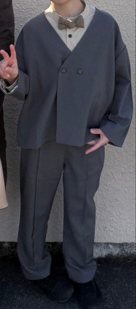 リジェール　グレー　セットアップ上下　シャツ　蝶ネクタイ　4点　130センチ