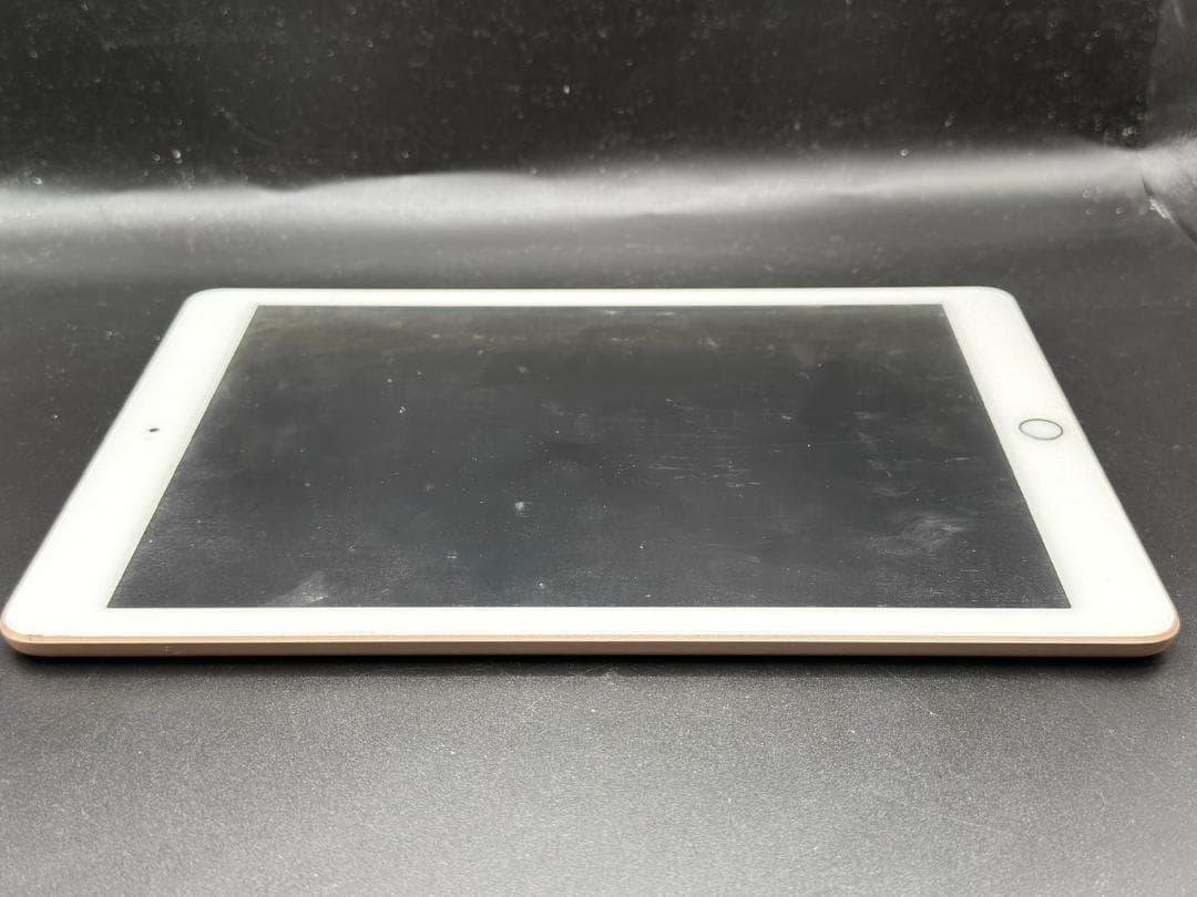 iPad 第6世代 128GB　A1893　Wi-Fiモデル