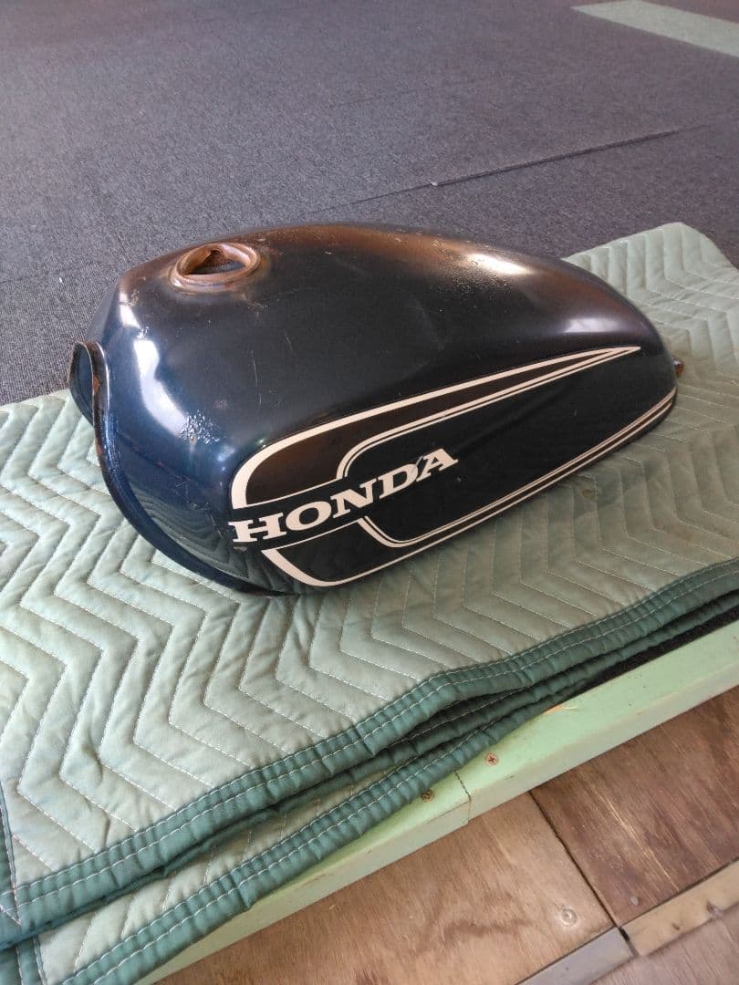 メ*4様 Honda CB400SS 純正タンク　ジャンク　ホンダ