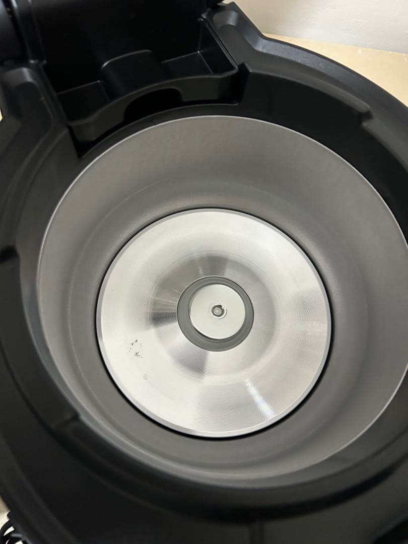 【美品】 23年製 ヘルシオ ホットクック KN-HW 10G SHARP