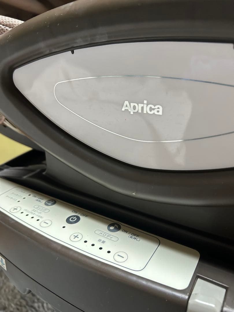 Aprica アップリカ　電動ハイローチェア　動作確認済み