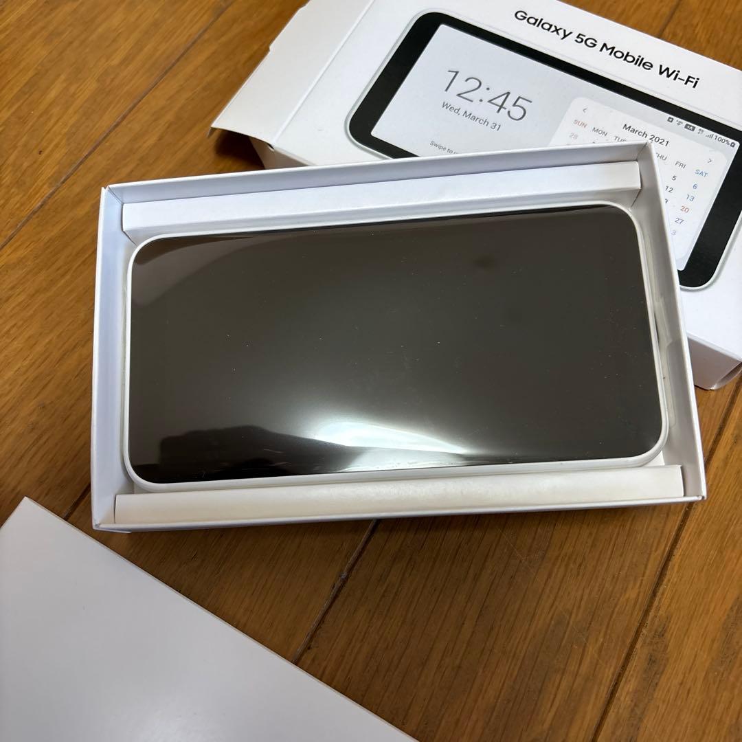 ち*わ様 GALAXY 5G Mobile Wi-Fi SCR01 新古品