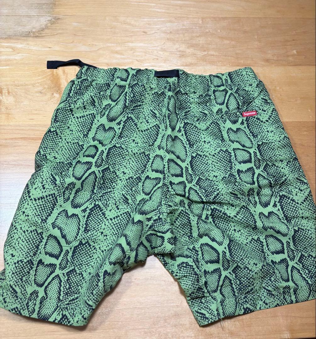 Supreme シュプリーム snake belted shorts
