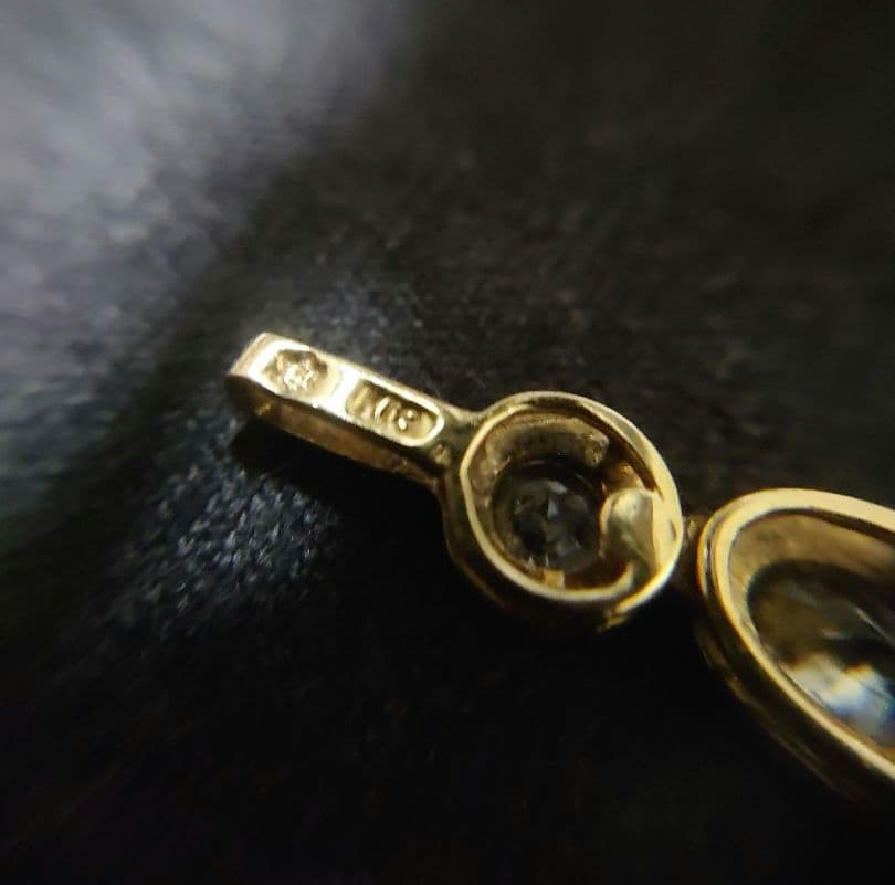 K18　ゴールド　3連ダイヤ ペンダントトップ ヴィンテージ　島田貴金属