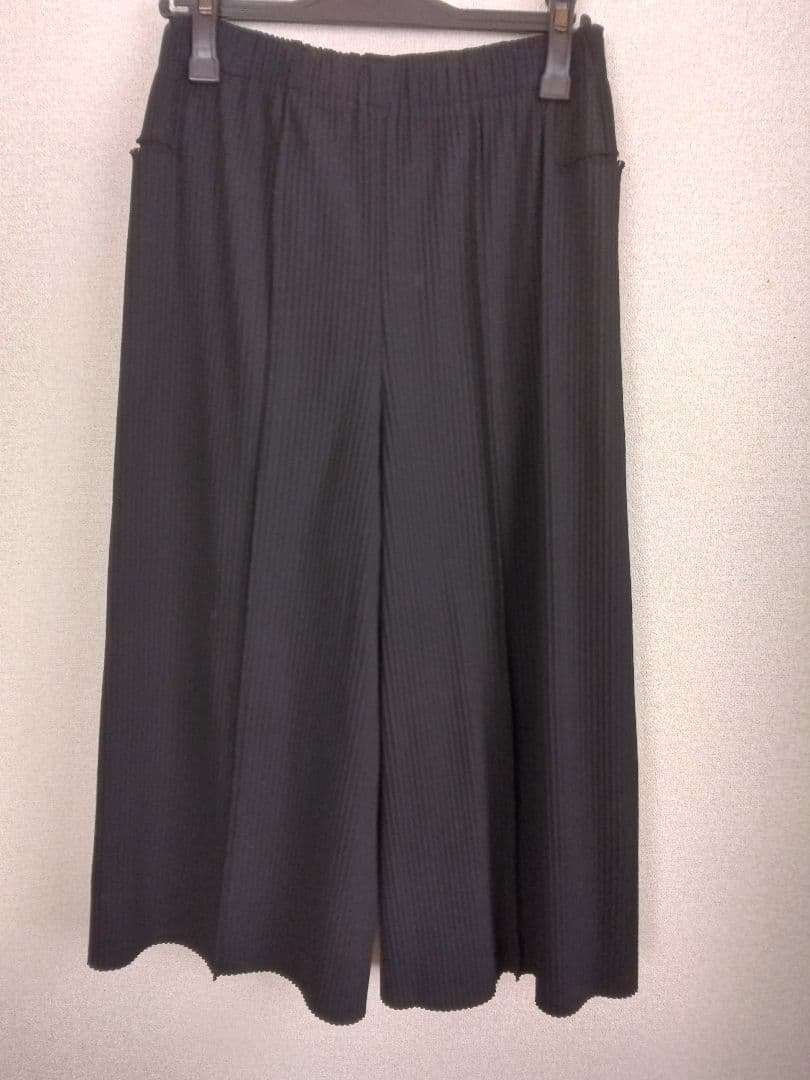 me プリーツ ガウチョパンツ