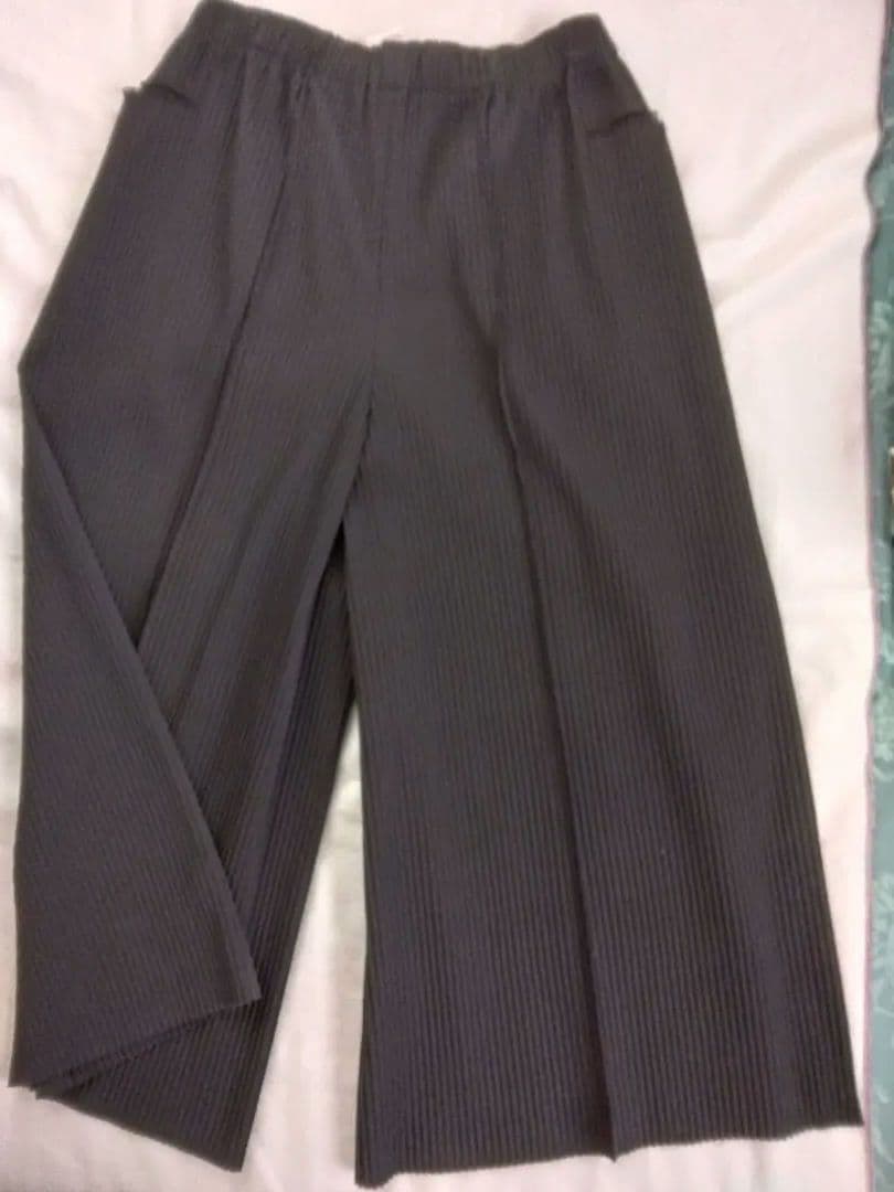 me プリーツ ガウチョパンツ