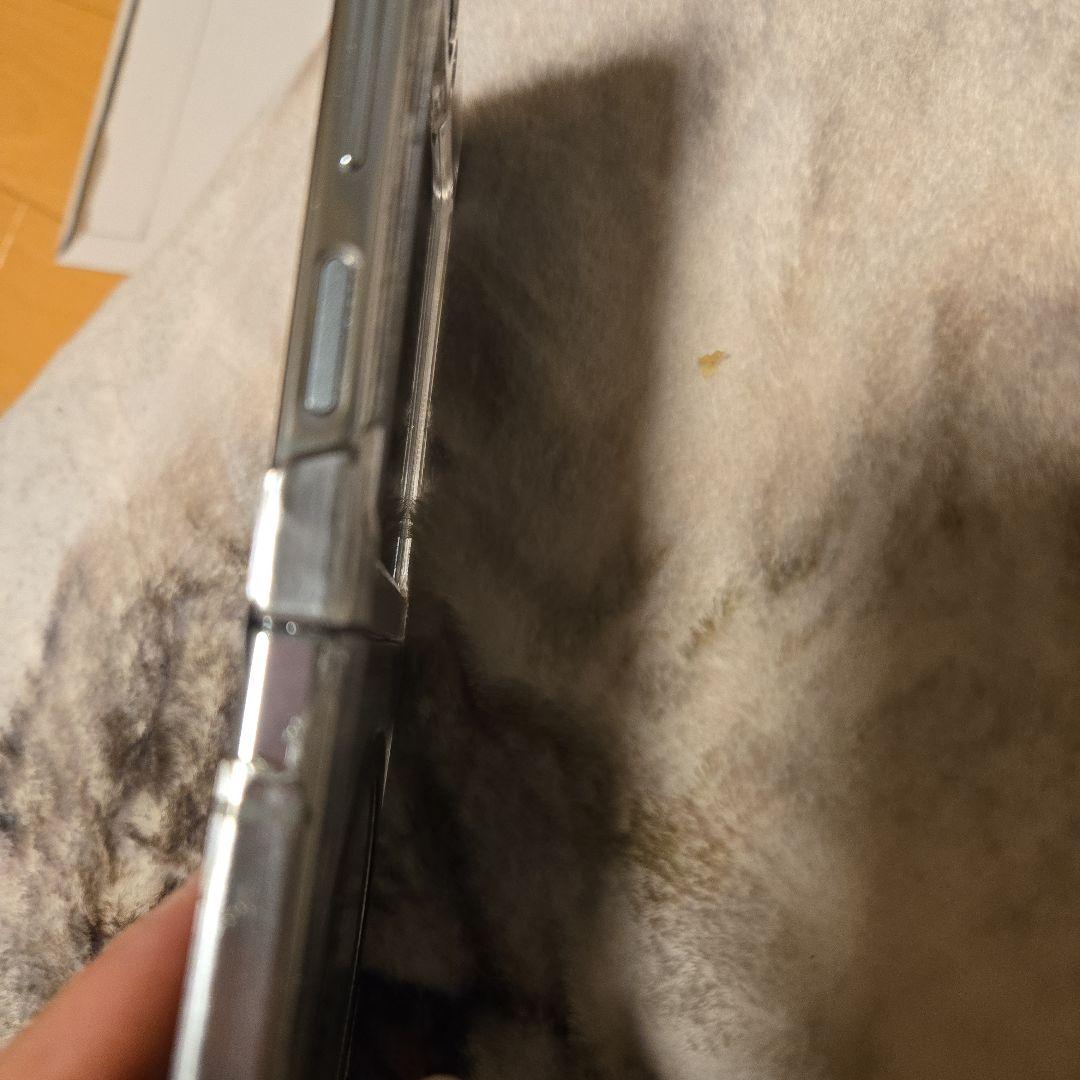 ​訳あり Galaxy Z Flip5 256GB ミントSIMフリー 動作良好