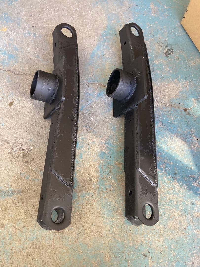 64 インパラ ロアアーム 中古 レインフォース