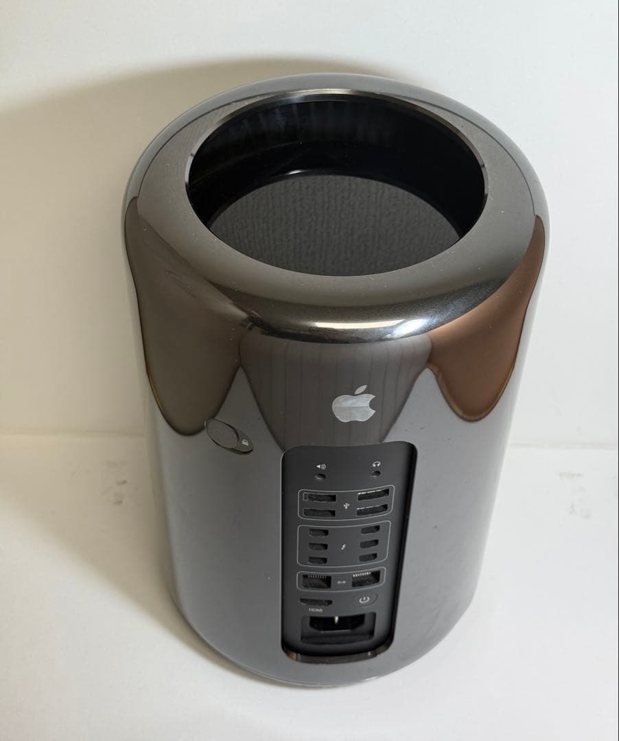 Apple Mac Pro 2013（A1481 / EMC 2630）