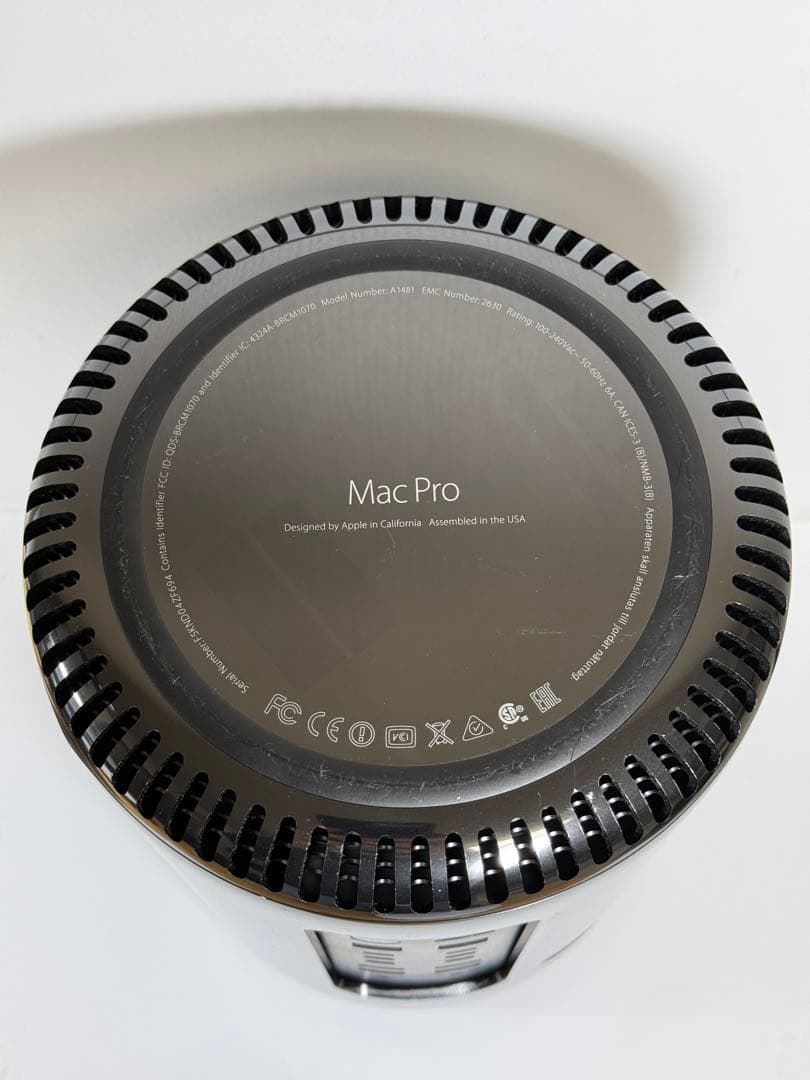 Apple Mac Pro 2013（A1481 / EMC 2630）