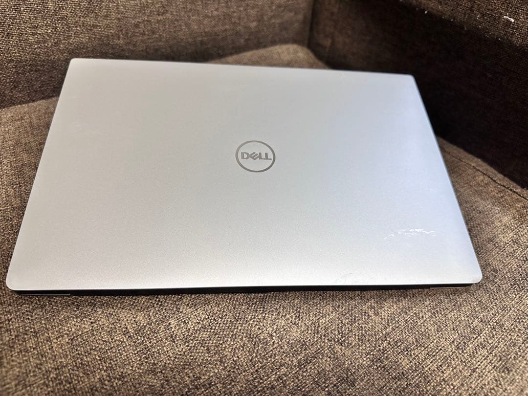 Dell XPS 9370 4K touchパネル i7-16GB ジャンク品