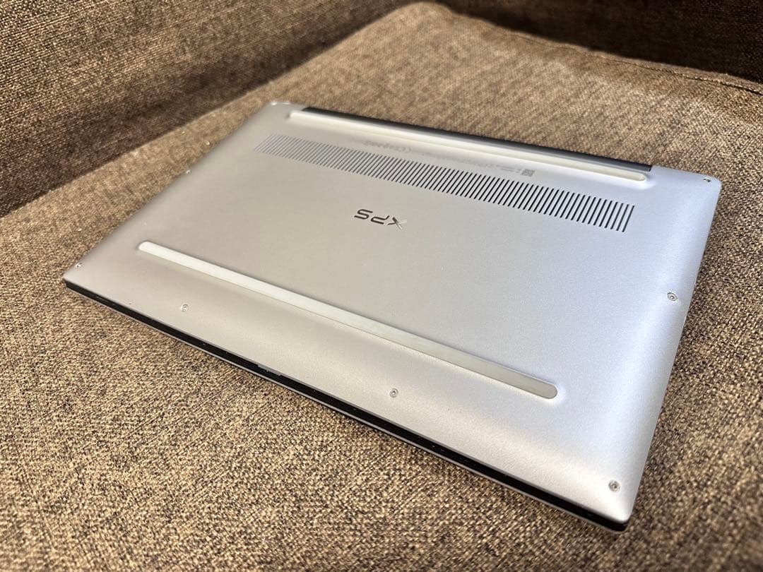 Dell XPS 9370 4K touchパネル i7-16GB ジャンク品