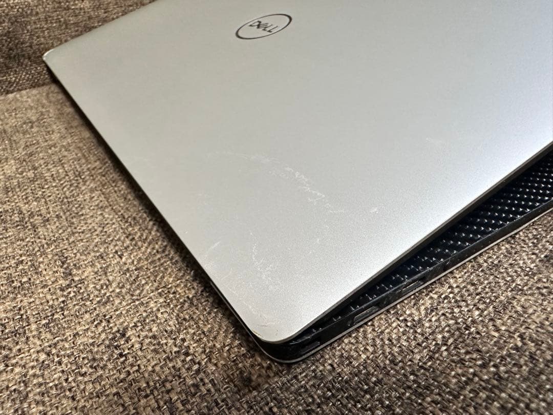 Dell XPS 9370 4K touchパネル i7-16GB ジャンク品