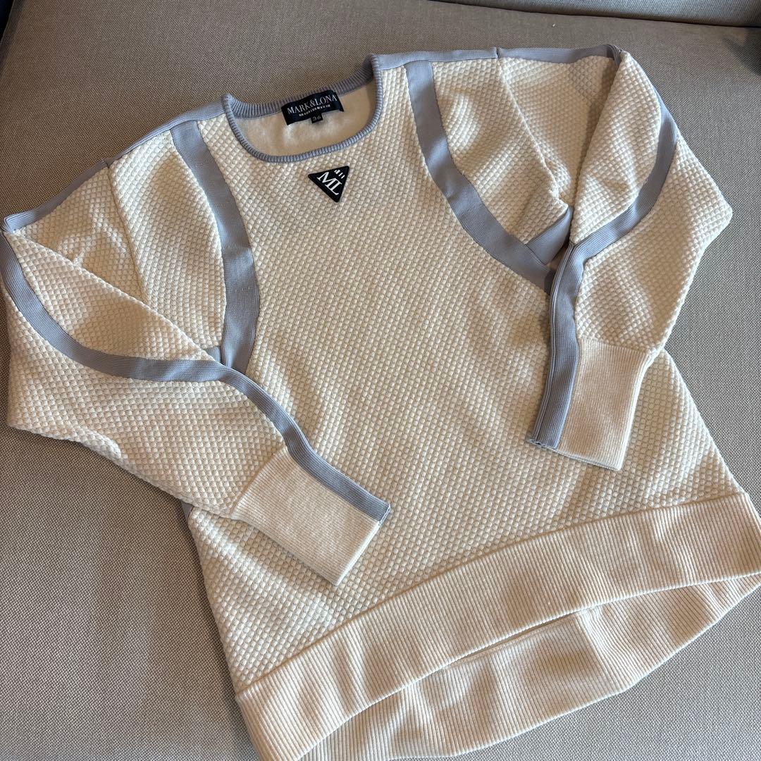 マーク＆ロナ　オフホワイトセーター　美品‼️