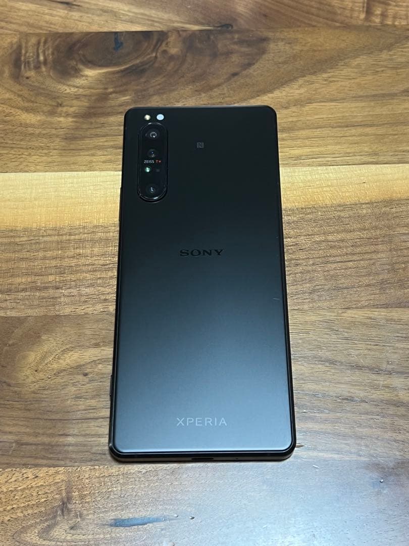 Sony Xperia ブラック 本体 XQ-AT42