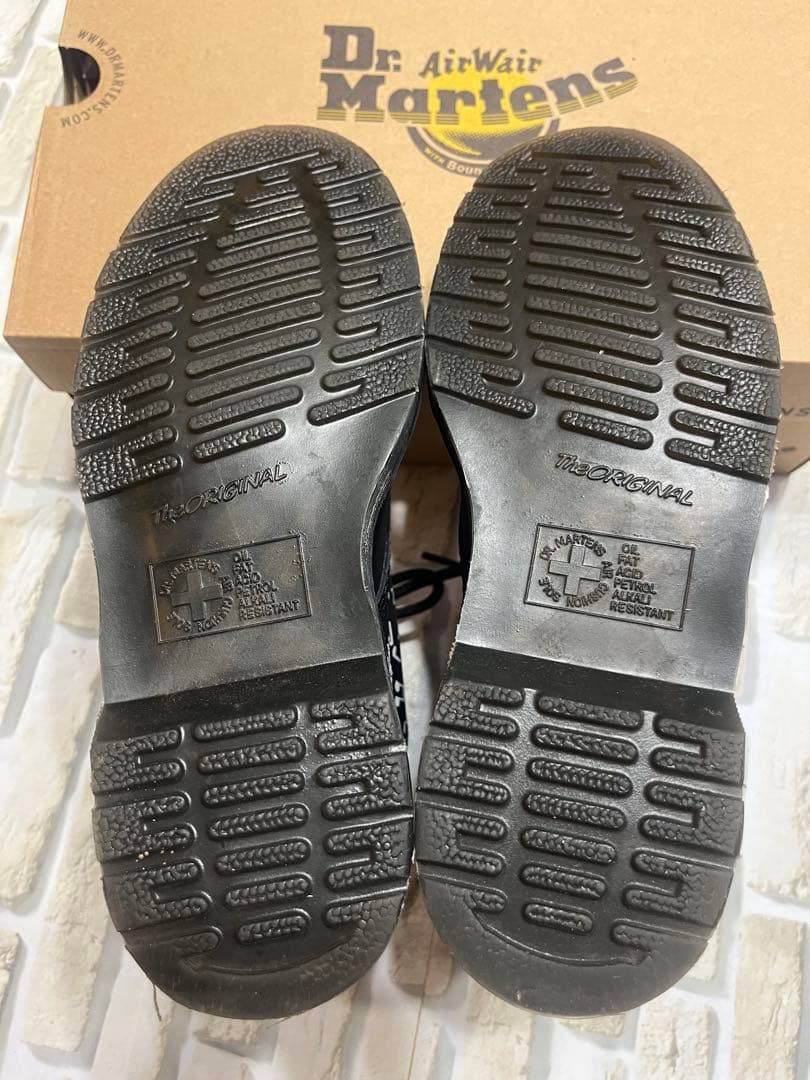 ドクターマーチン 1460 スクリブル 8ホールブーツ