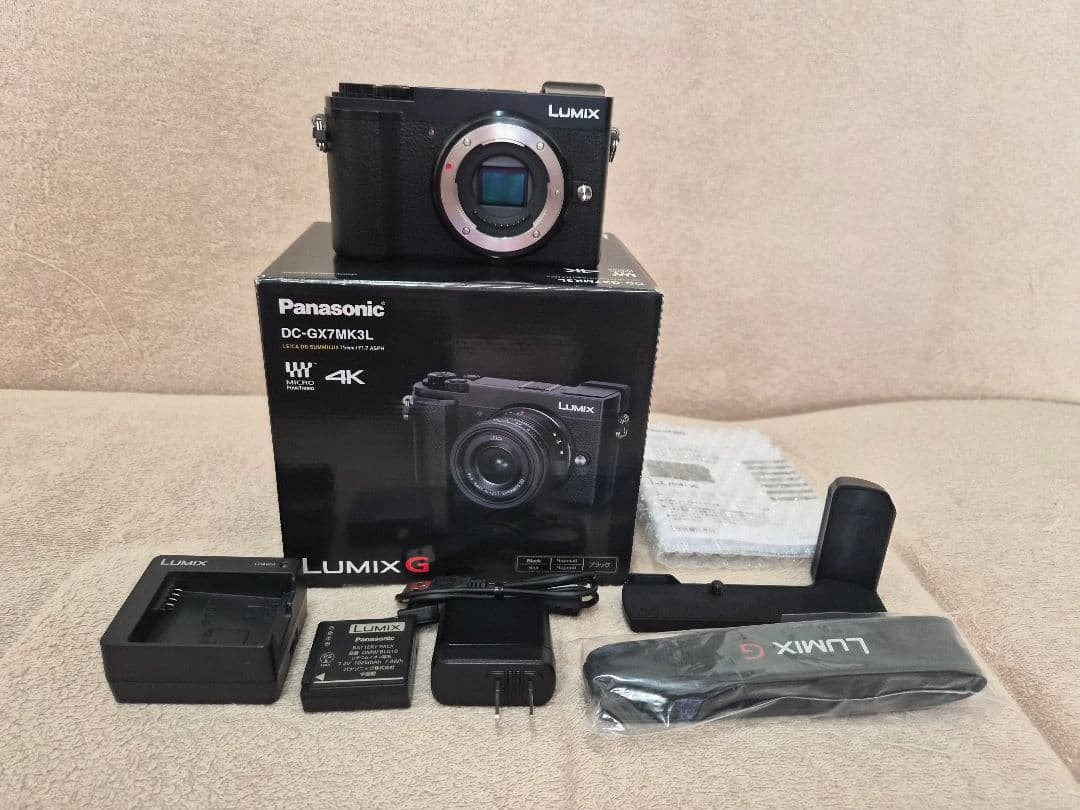 Panasonic LUMIX GX7MK3 グリップ/予備バッテリ/チャージャ