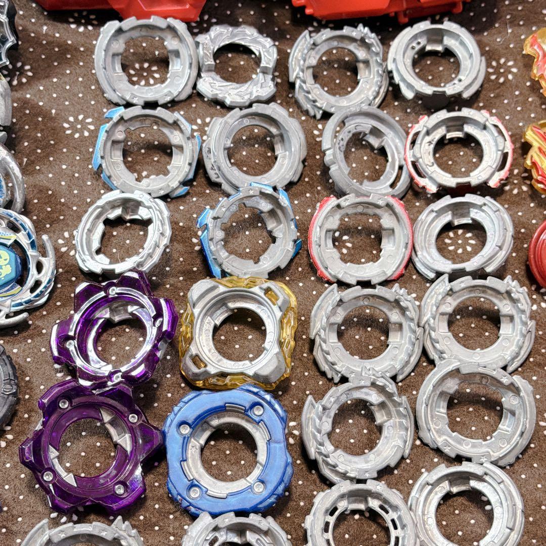 ベイブレード まとめ売り 本体13個　パーツ大量 ランチャー メタル バースト