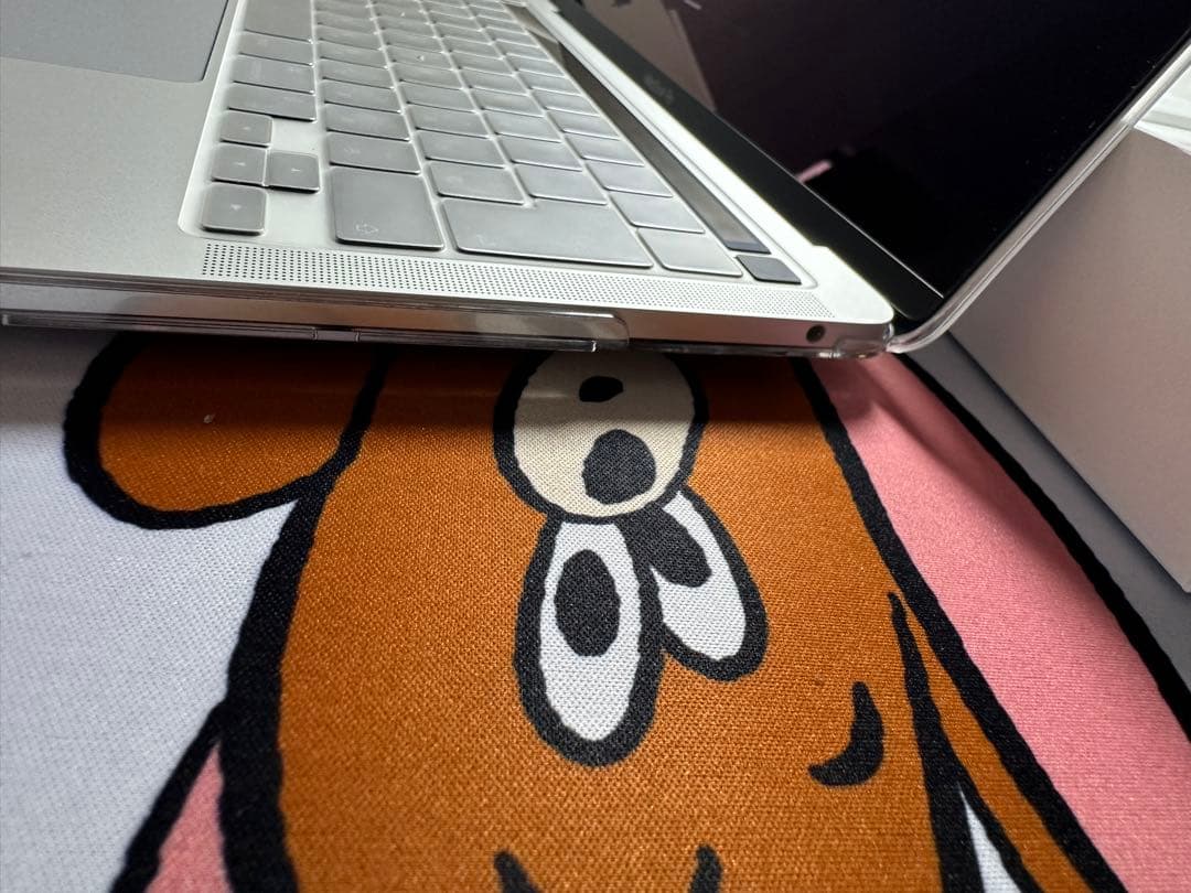 美品 MacBook Pro M2 2022 13インチ シルバー(おまけ付き)