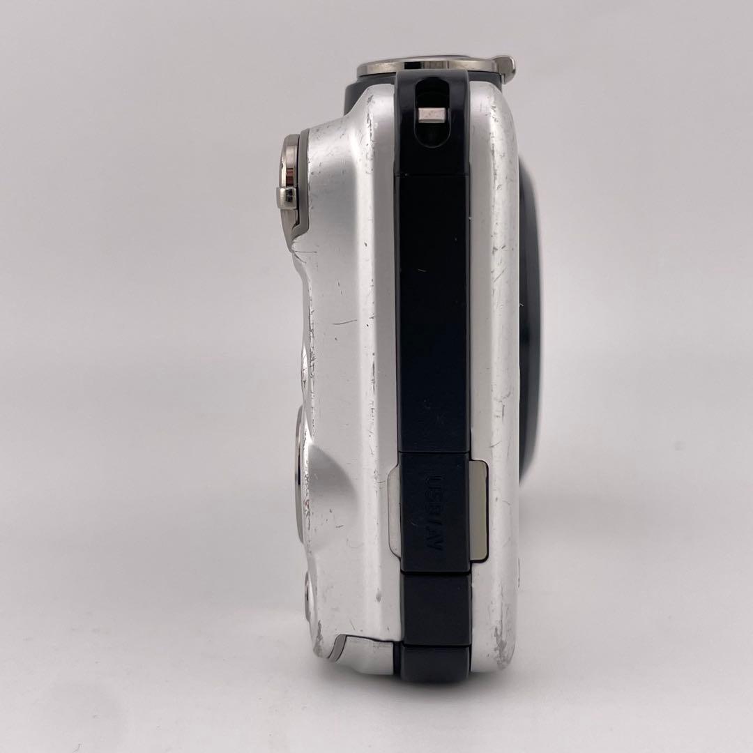 実写美⭕️【動作確認済】CASIO EXILIM EX-FC100 デジカメ