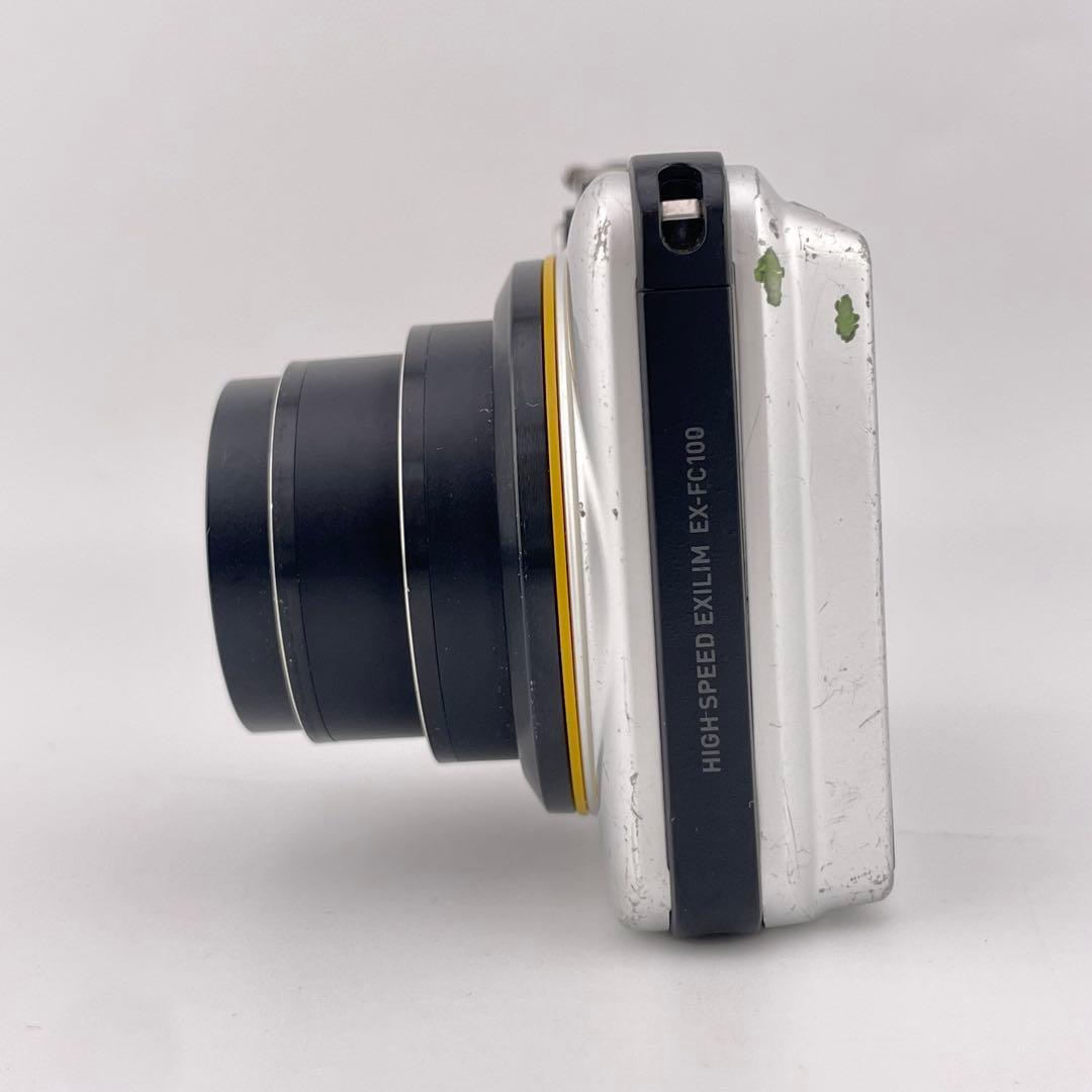 実写美⭕️【動作確認済】CASIO EXILIM EX-FC100 デジカメ