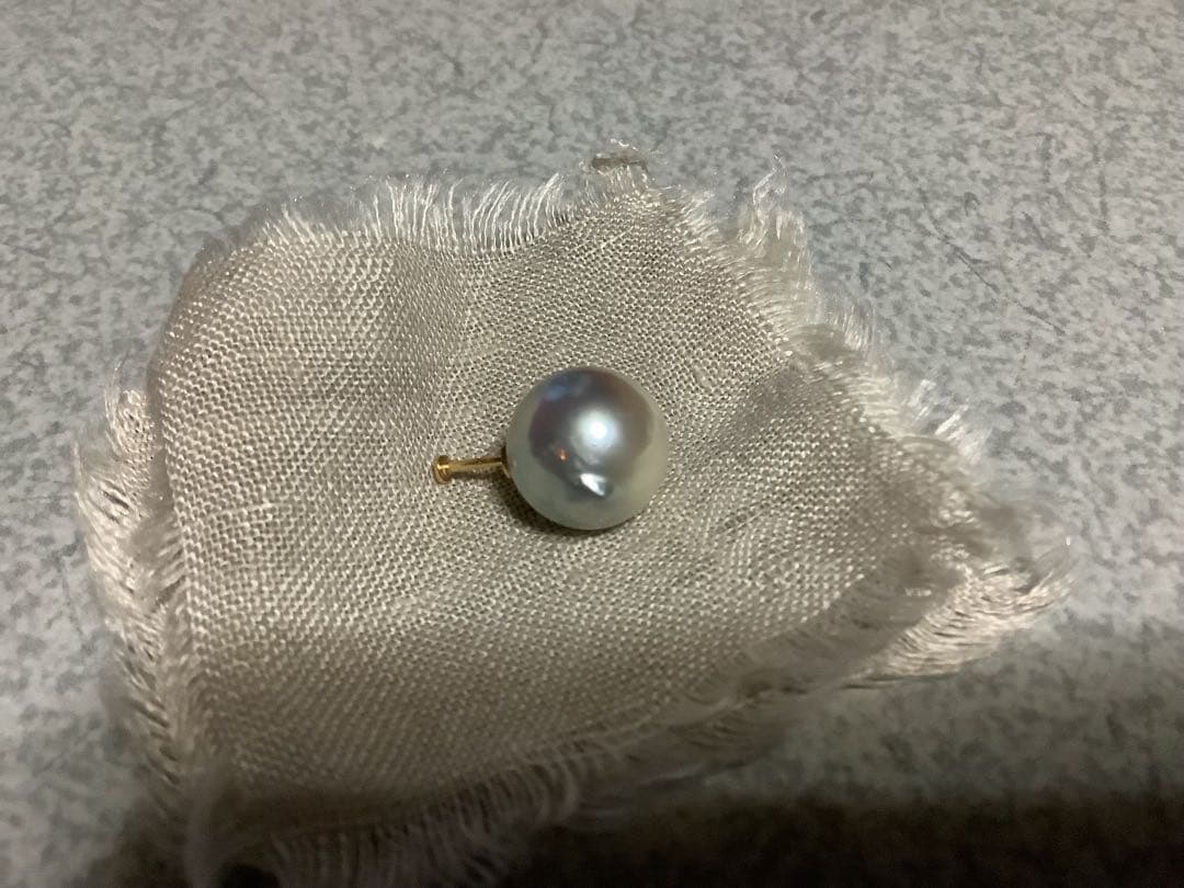 su Ha ピアス　“daughter” 真珠のシングルピアス /セミラウンド