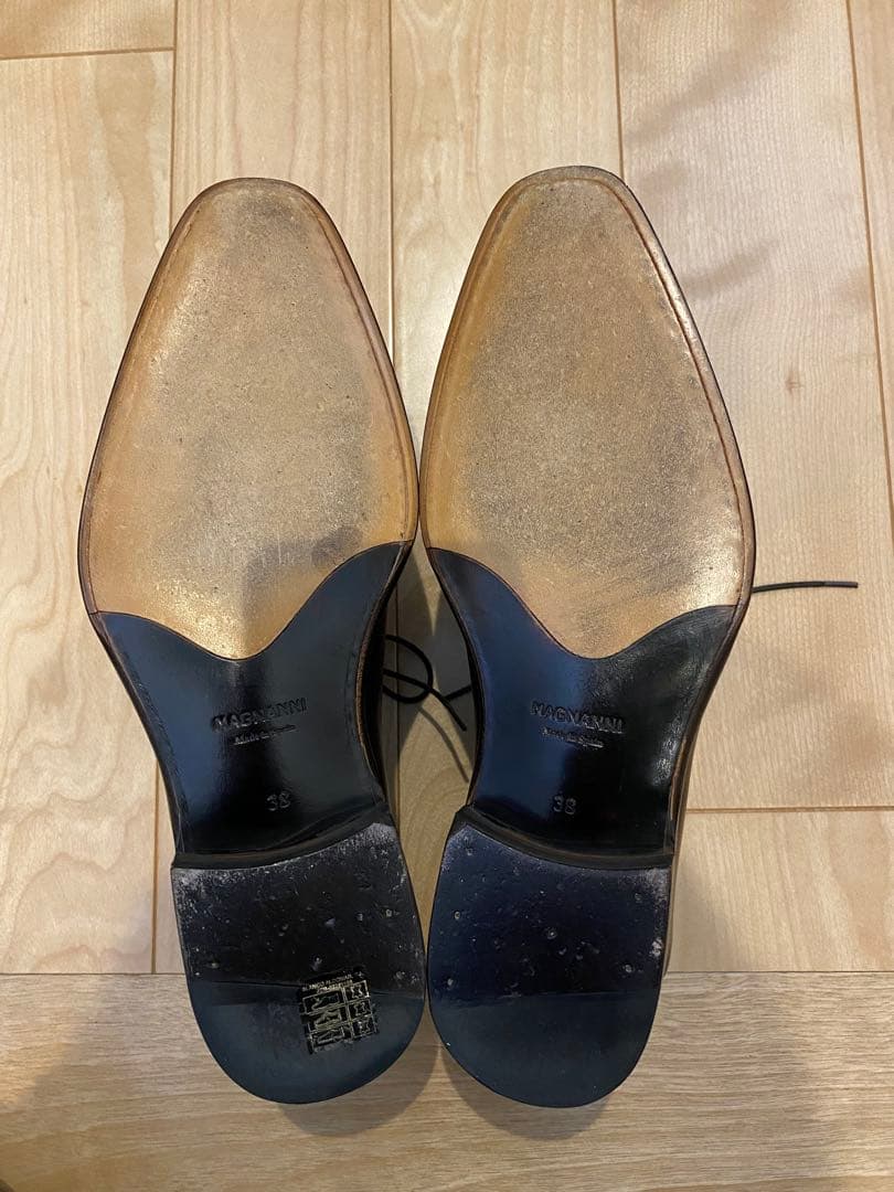 【美品】マグナーニ　ビジネスシューズ