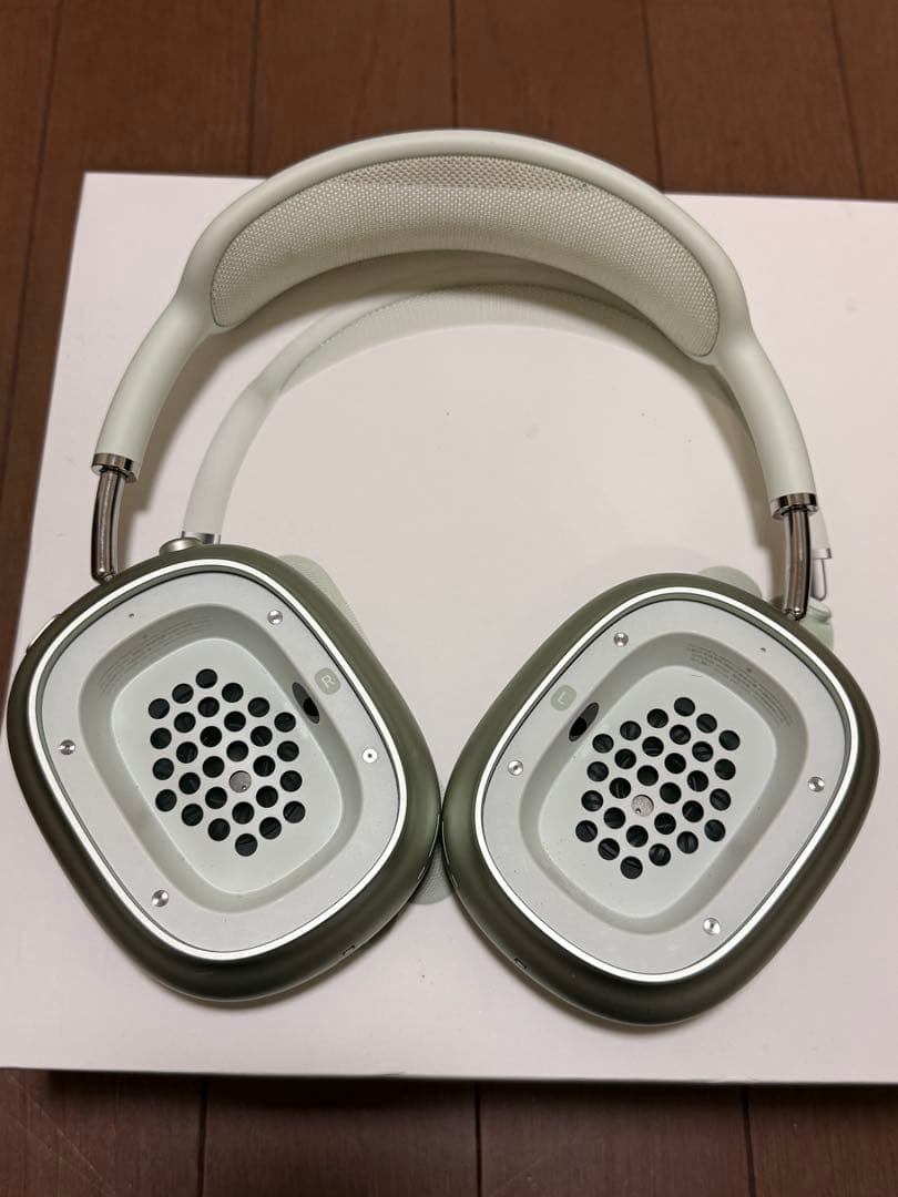 AirPods Max - グリーン　Lightningケーブル