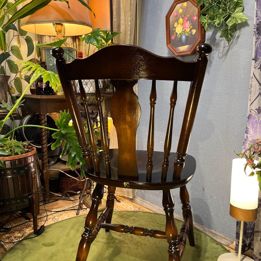 L１　キツツキマーク ヴィンテージ ウインザーチェア