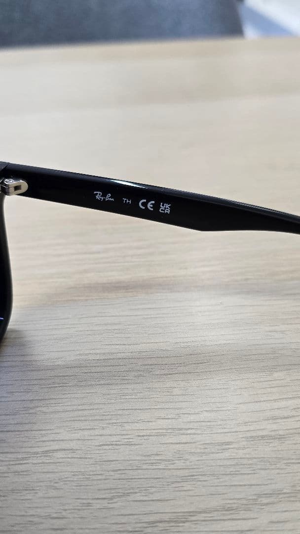 RayBan　RB4392　ブルーレンズ　rb4392d