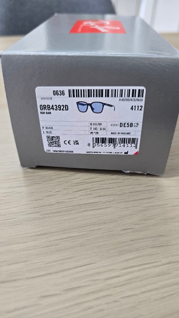 RayBan　RB4392　ブルーレンズ　rb4392d