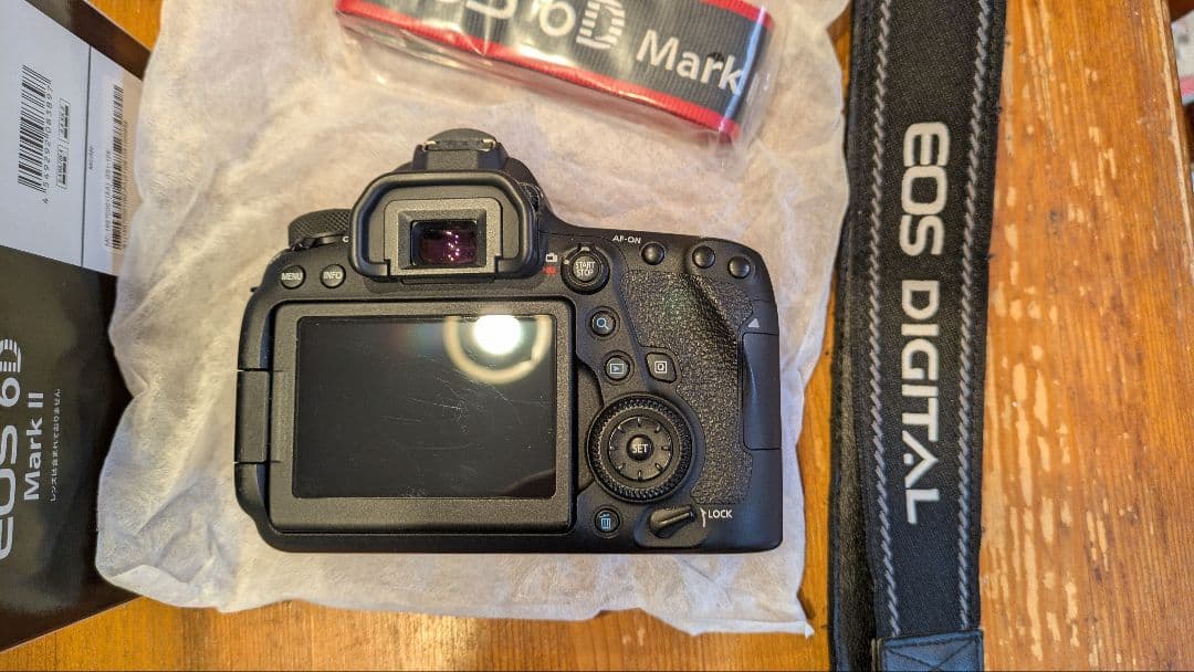 Canon EOS 6D Mark II ボディ