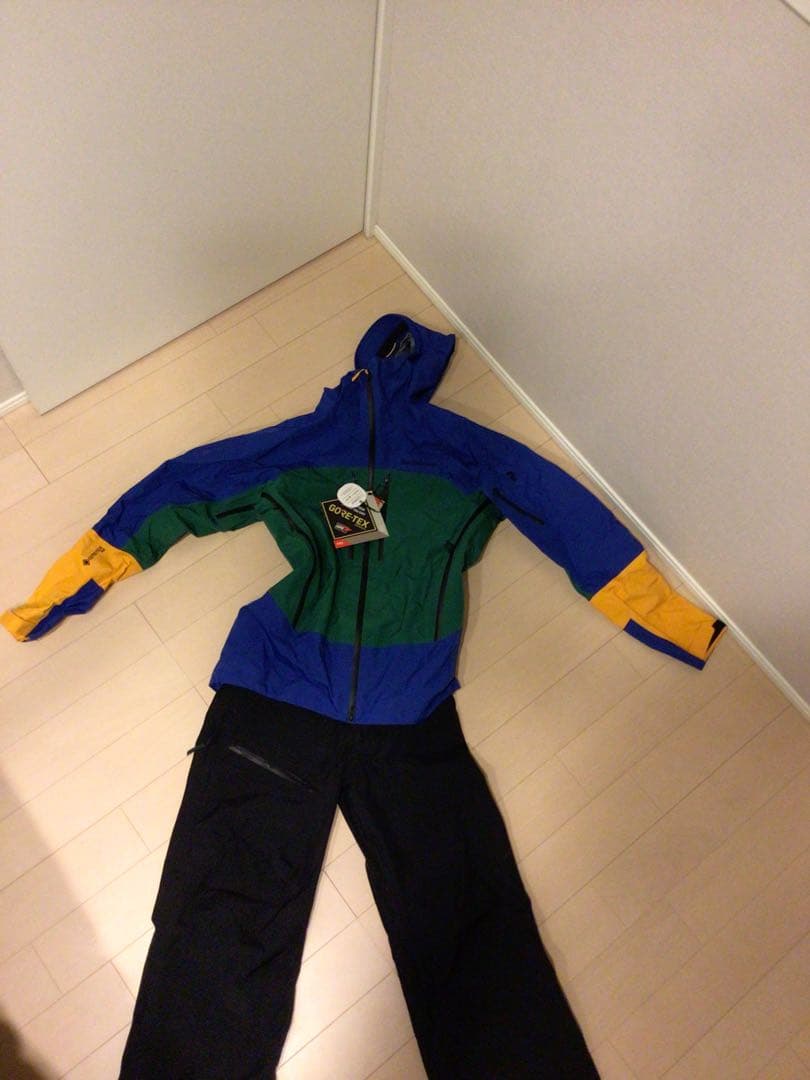 寒波対策SALE!! Peak performance ウェアセット