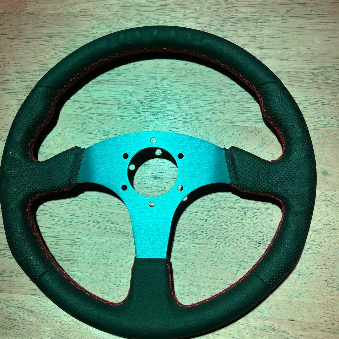 MOMO スポーツステアリング 本体　350mm