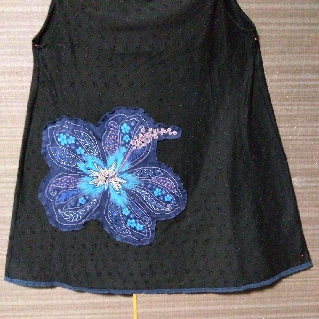 ♦お値下げ♦❣トクコプルミエヴォール❣黒地に 青の花柄ノースリーブチュニック