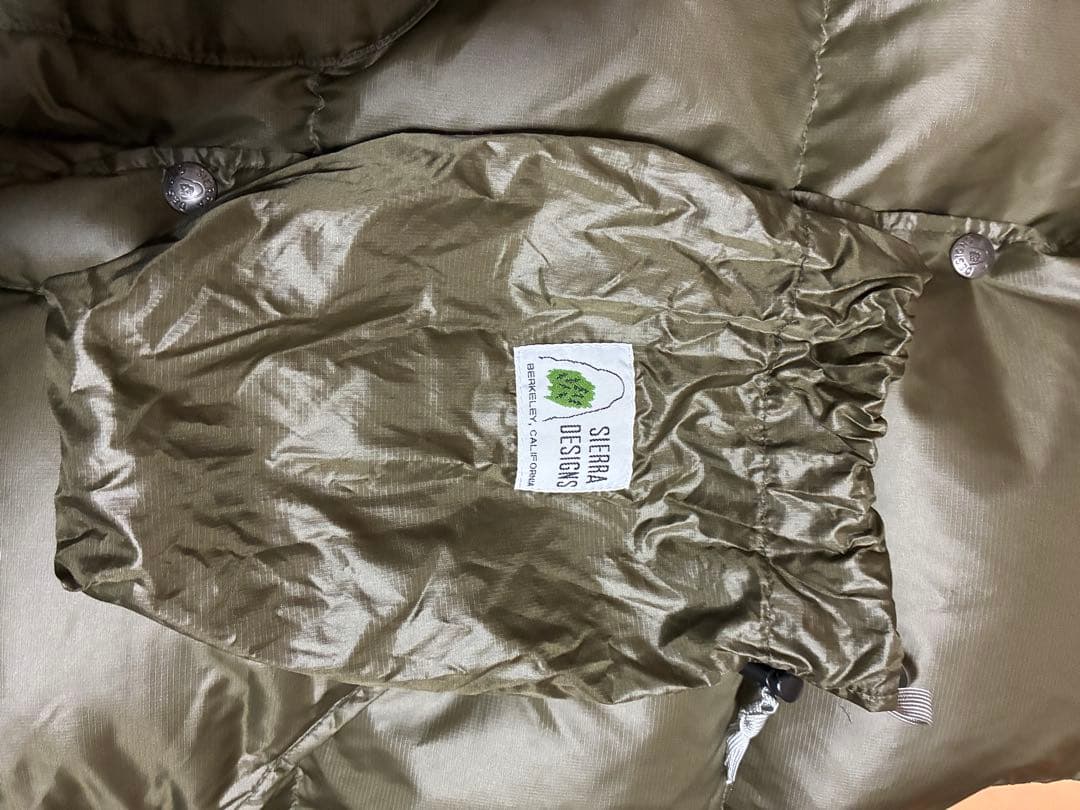 シエラデザイン　ビームスプラス　ダウンベスト　カーキ