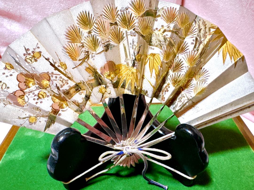 純銀製 末廣秀雄作 松竹梅金彩飾り扇子 ガラスケース付 漁業25年記念常呂漁協