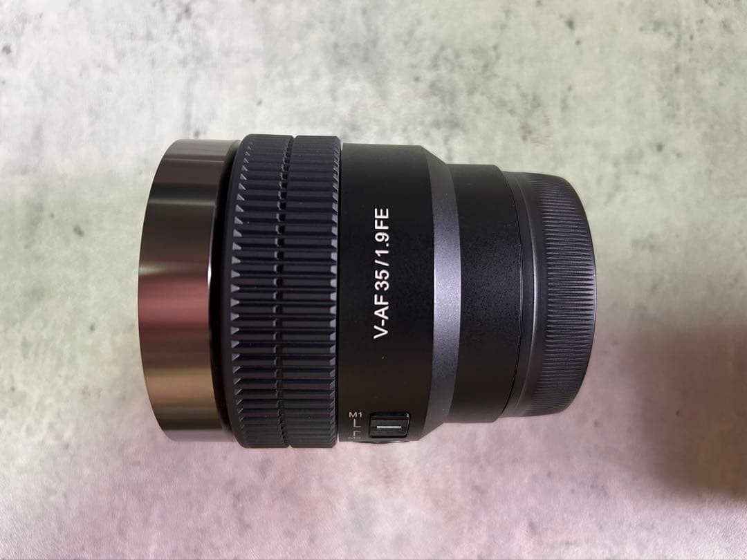 美品】Samyang V-AF 35mm T1.9 Eマウント本体のみ